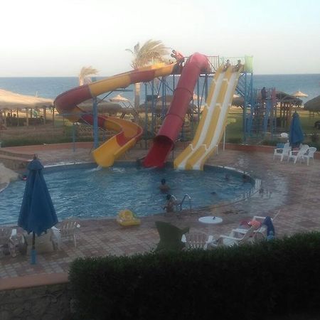 Savanna Empire Spa & Resort Ataqah Buitenkant foto