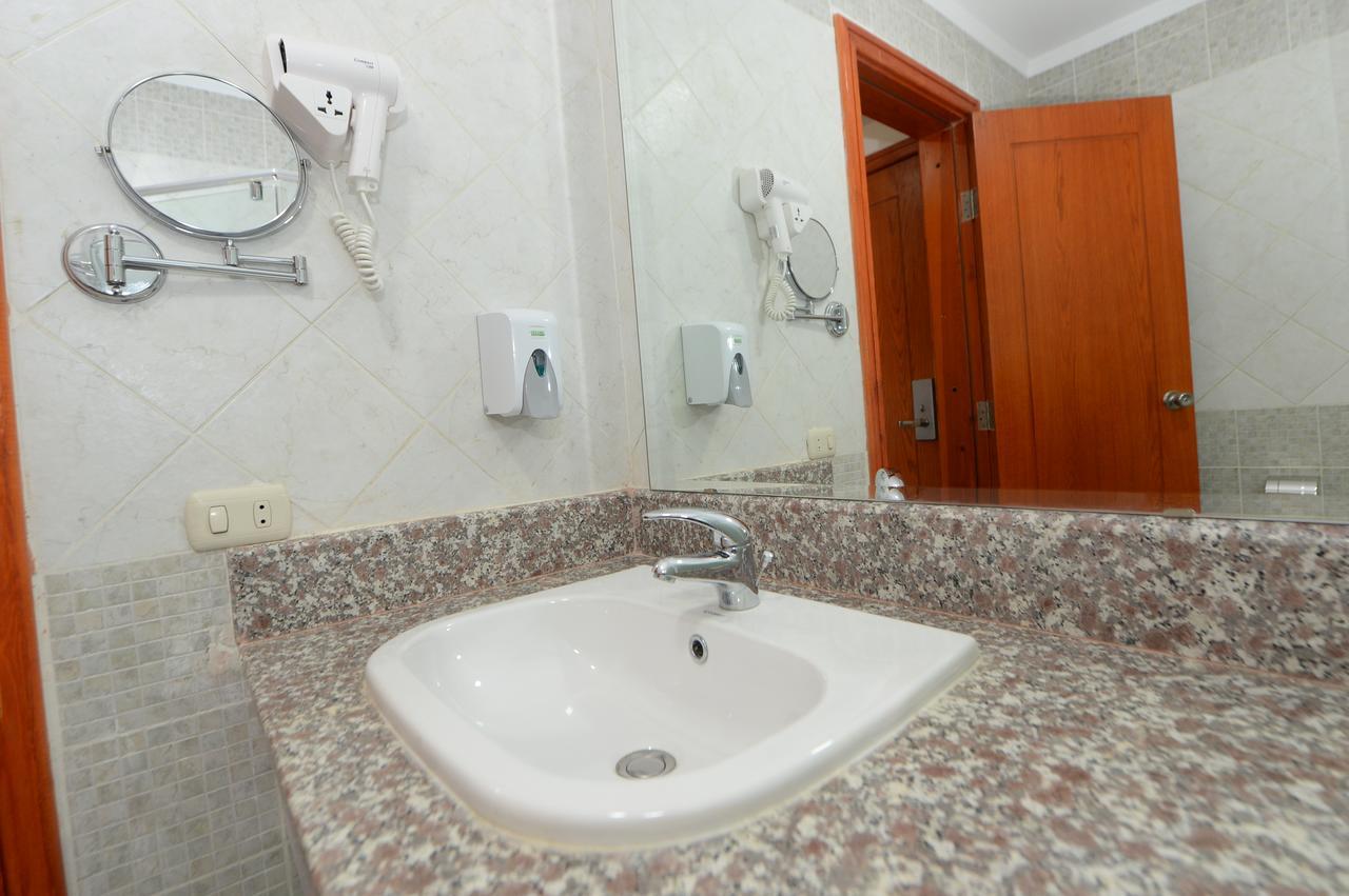 Savanna Empire Spa & Resort Ataqah Buitenkant foto