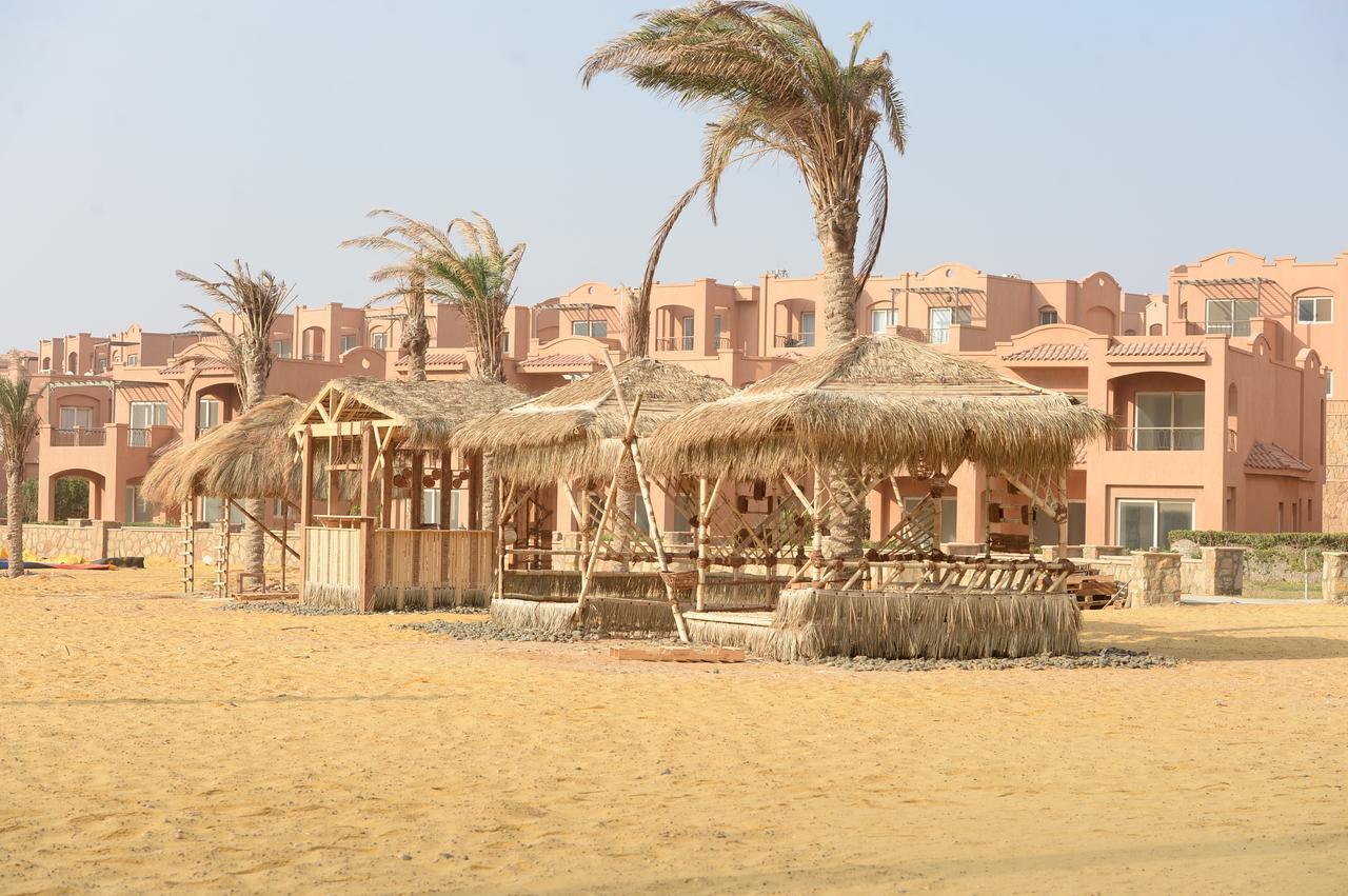 Savanna Empire Spa & Resort Ataqah Buitenkant foto